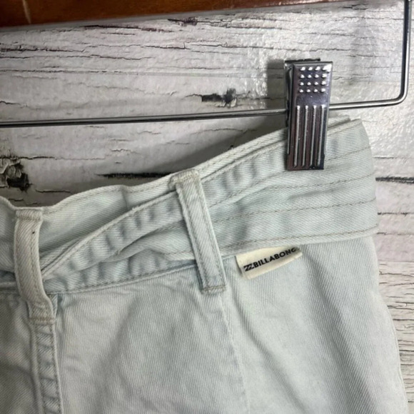 Billabong denim jean shorts size xs  with belt - Picture 7 of 8